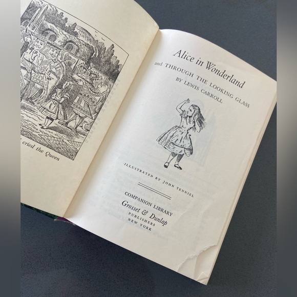 🐇 👑 ♟️ Vintage Edition ☕️ Alice in Wonderland 🫖 in Great Condition - Picture 2 of 12
